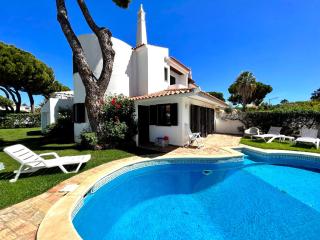 Vilamoura Traditional Villa with Pool by Homing - Vilamoura - 8