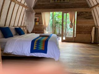 Star Bar and Bungalows - Gili Air - 8