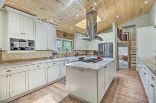 Cozy Pinetop Retreat with Yard and Heated Gazebo! - Indian Pine - 9