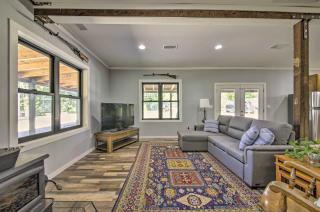 Peaceful Guest Home with Patio on 152-Acre Farm - Berger - 7