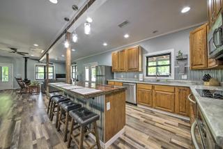 Peaceful Guest Home with Patio on 152-Acre Farm - Berger - 3