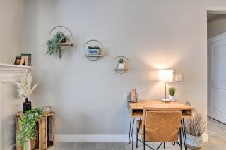 Elegant Loveland Condo Less Than 5 Mi to Old Town! - Loveland - 5