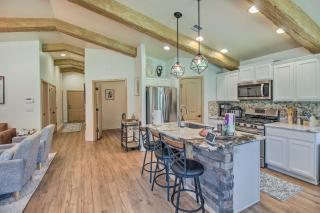 Lakeside Cabin with Game Room and Private Dock! - Lake of the Woods - 3