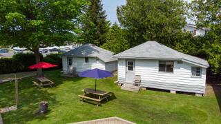 Bel Air Cottages and Motel - Sauble Beach - 5