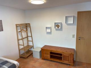 4 Betten in 3-Zimmer-Wohnung mit WLAN TV und Garten - Schwieberdingen - 8