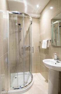 BOTANIC APARTMENT SLEEPS 6 - Belfast - 6