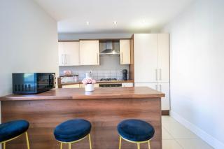 BOTANIC APARTMENT SLEEPS 6 - Belfast - 7
