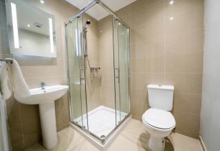 BOTANIC APARTMENT SLEEPS 6 - Belfast - 1