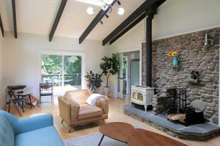 Modern Hideaway with Deck and State Forest Access - Livingston Manor - 5