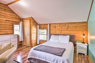 Less Than 1 Mi to Dtwn Suttons Bay! Studio with Shared Beach - 8