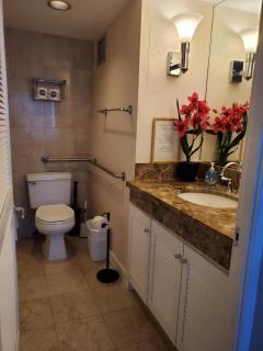Vacation Rental Studios at Royal Garden Waikiki - 1
