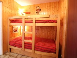 2P tout confort face aux pistes, proche commerces, 6 couchages, balcon S-E, parking, casier à skis - FR-1-572-97 - Arâches-la-Frasse - 5