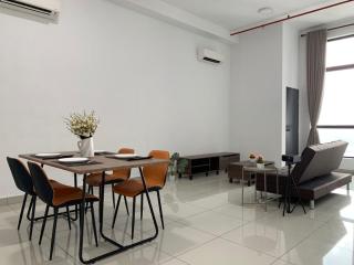 Austin 18, Friendly Sky by Antlerzone - 1