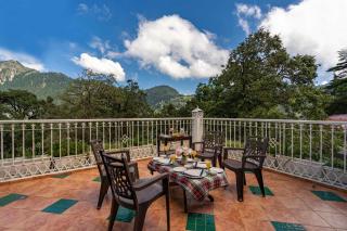 StayVista at Aloe Villa with Comp Breakfast, Indoor & Outdoor Games - Nainital - 9