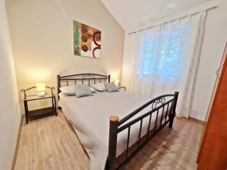 Apartment Ivana Borak - Omiš - 1