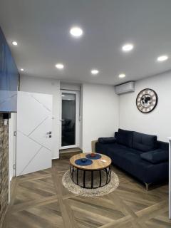 Very LUX apartments - Karaburma - 7