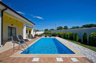 Villa MAGGIE - Šišan - 8