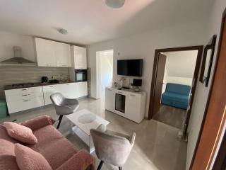 GUESTHOUSE RUZA SOBRA apartments in the attic of the house - Sobra - 0