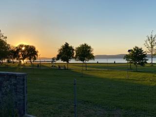 Bonnie-Premium Lelle Waterfront Private Apartment - Balatonlelle - 1