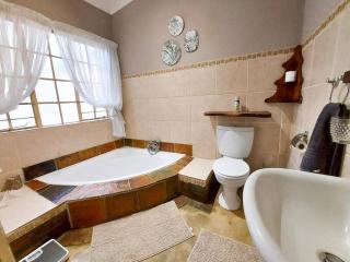 InnibosRus Self-catering - White River - 6