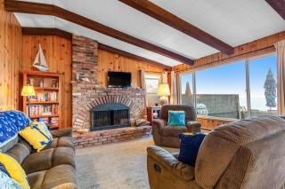 Oceanfront Beauty - 8