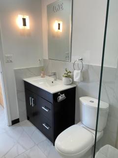 Lovely 2-bedroom Apartment in Venetian Road - Providenciales - 6