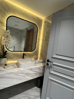 The Key - Luxury Apartment - Doha - 4