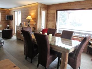 Superbe chalet aux Confins, accès direct aux pistes, 4 chambres, cheminée - FR-1-459-4 - 9