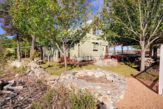 Twilight Ranch - 6 acre ranch w/hot tub and dog friendly! - Luckenbach - 6
