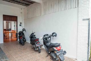 Cosy PRIVATE 3 BEDROOM vacation villa (5 mins to FINNS BEACH) - Canggu - 9