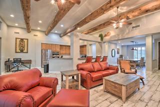 Luxe Phoenix Home Desert Butte View and Heated Pool - Phoenix - 9