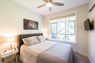 Panoramic Views from this gorgeous 2 Bed Property - Village Location - 3