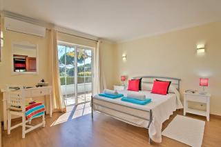 Villa Beirais by Villa Plus - 1