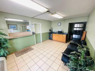 Rogers Inn - Rogers - 8