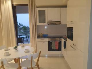 Acacia Flower AC 8-201 - 2