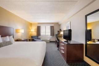 Best Western Riverfront Inn - 8