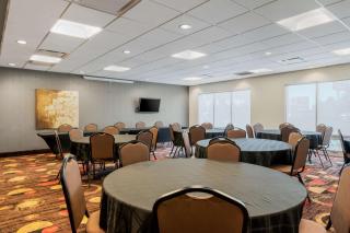 Best Western Plus Eastgate Inn & Suites - 5