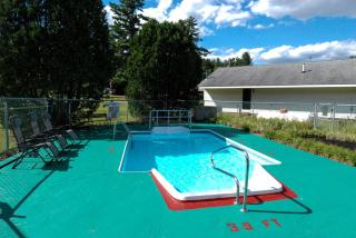 Maple Leaf Lodge - Schroon Lake - 2