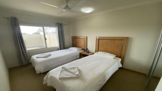 Unit 63 Seafront Estate - 5