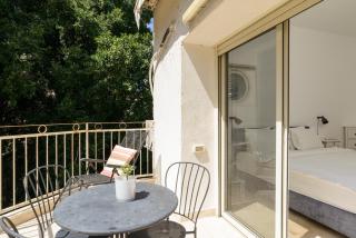 Adorable 2 bedrooms apt w Bomb Shelter next to the beach - 1