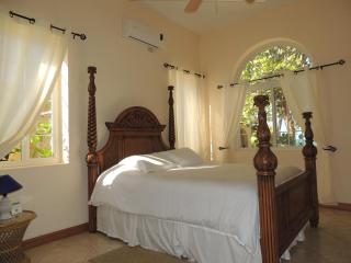 Parrot Cove Lodge - 3