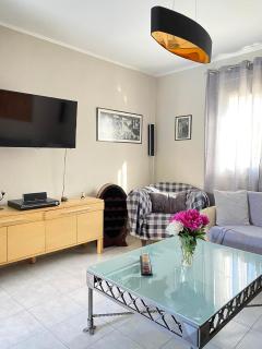KOLOKOTRONIS’ HOUSE - 6