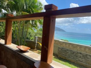 Mouggae Blues Villas - Beau Vallon - 7