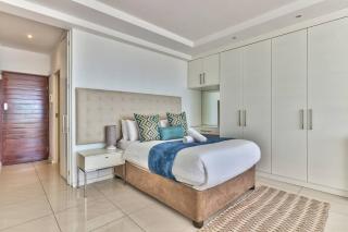 Beachfront Apartment with Wi-Fi! - Cape Town - 6