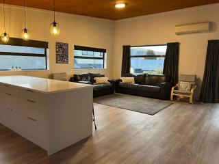 The Bach - Lake Tekapo - 5