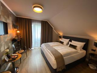 Hotel Restaurant Zur Post - 1