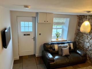 Gorgeous 2-Bed Cottage in Penderyn Brecon Beacons - Aberdare - 3