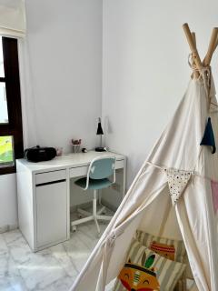 Quiet & Spacious Apt @ Golf Course w/ Roof Terrace - San Roque - 4