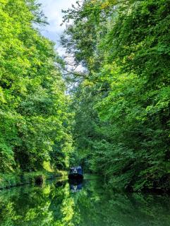 Mini Escape - 2 Berth Narrowboat on the Grand Union, Hertfordshire - 4