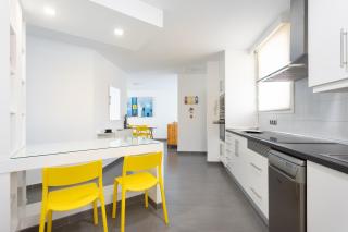 Frontline Penthouse with heated pool and parking - 3